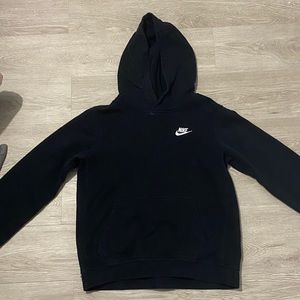 Black nike hoodie cotton.